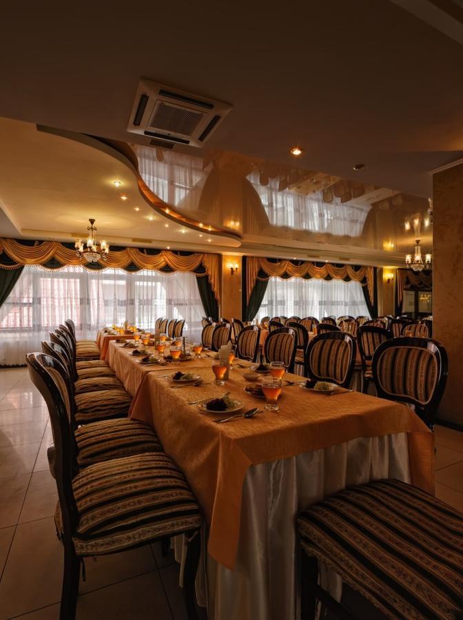 Karpaty Hotel Yaremche Ngoại thất bức ảnh