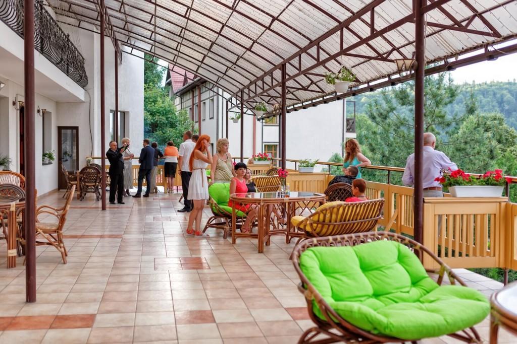Karpaty Hotel Yaremche Ngoại thất bức ảnh