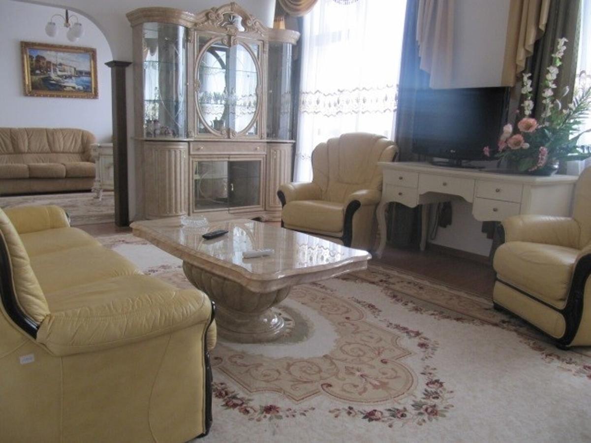 Karpaty Hotel Yaremche Ngoại thất bức ảnh